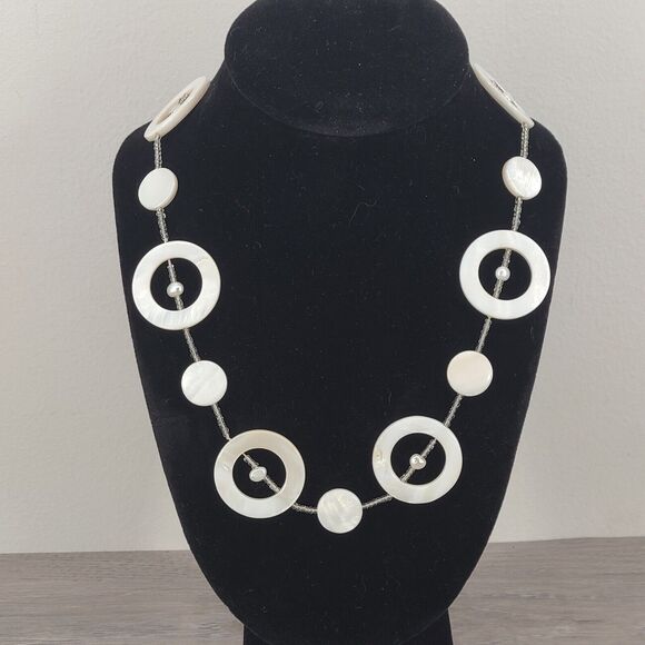 Vintage Mother of Pearl Necklace 925 Silver Pierced Dangle Earrings Set - Picture 1 of 7